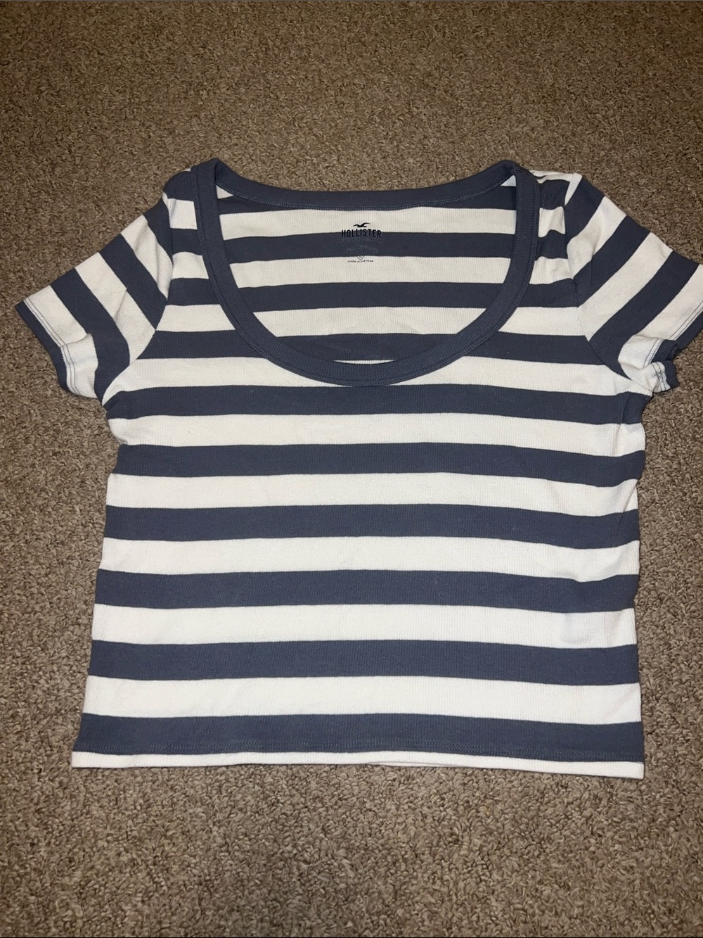 Hollister Blue Grat and White Striped Crop Ribbed Tee Size Large
